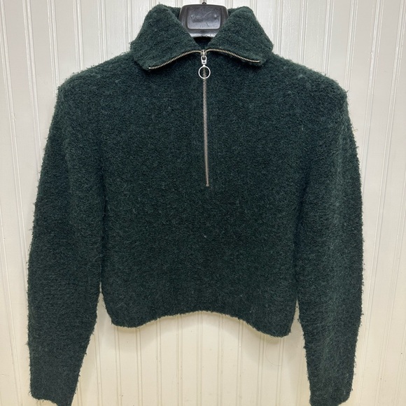 Aritzia Sweater - Picture 2 of 4